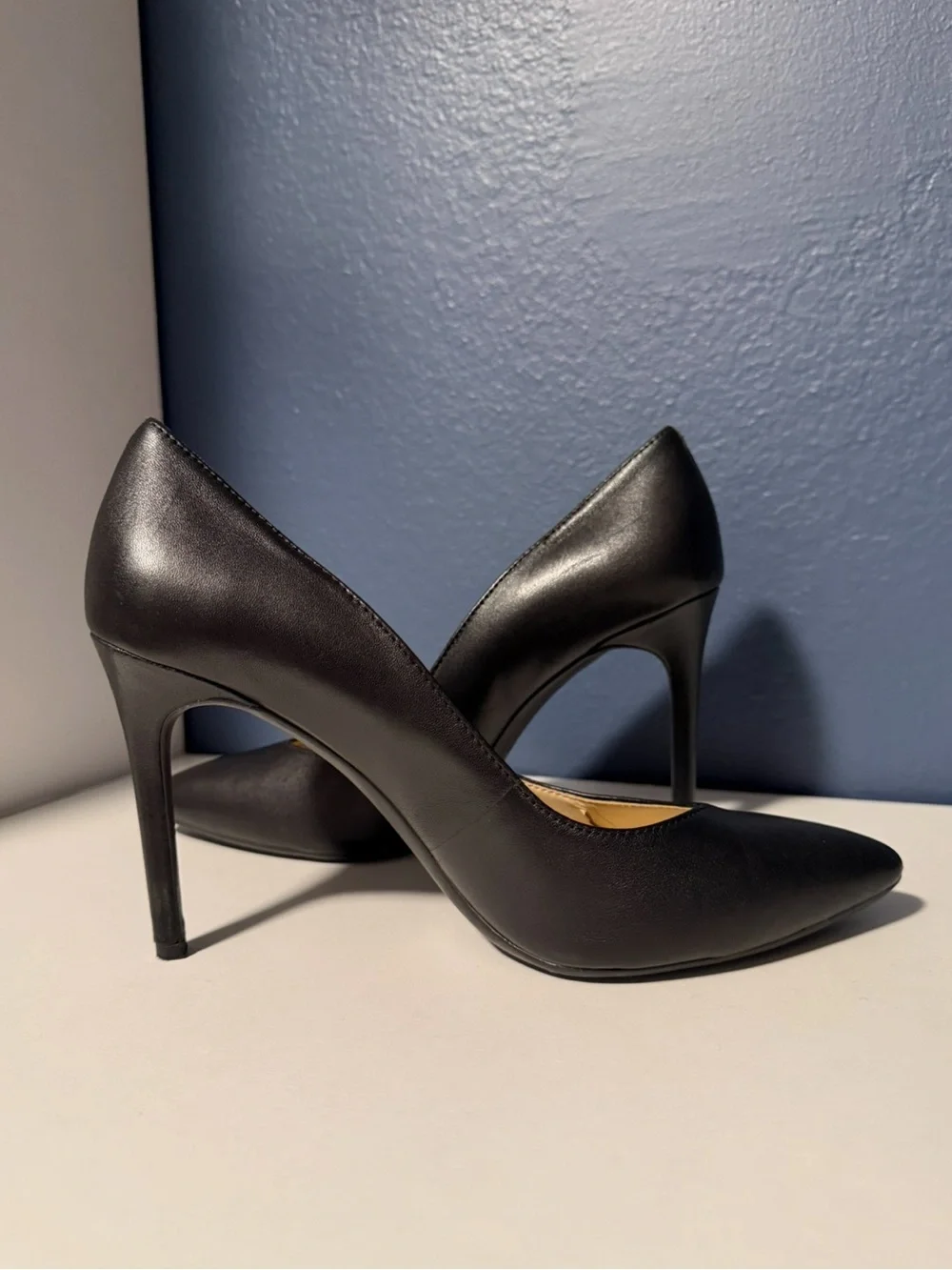 Jessica Simpson elegant black